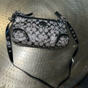 Coach vintage monogram signature soufflette, black and grey